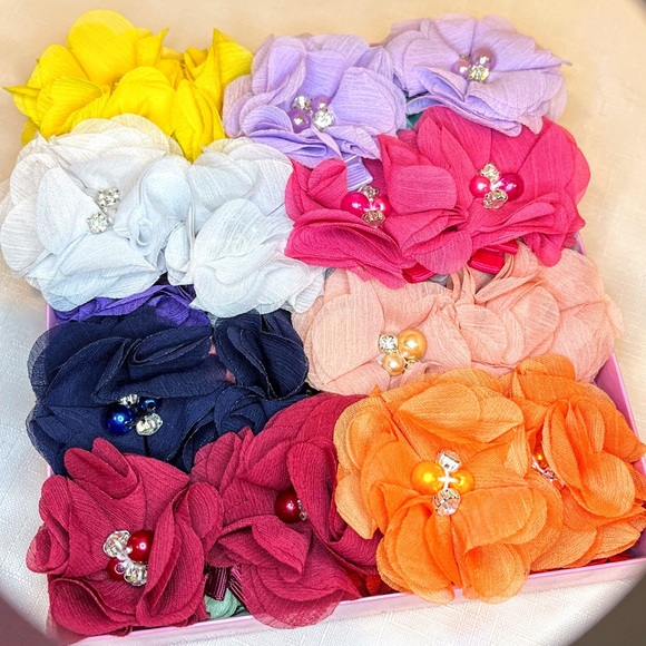 Vinobow Flower Soft Hair Bow with Faux Pearls and Rhinestones Set of 40 - Picture 7 of 10